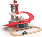 2Kids Toys Drevená garáž s vláčkovou dráhou