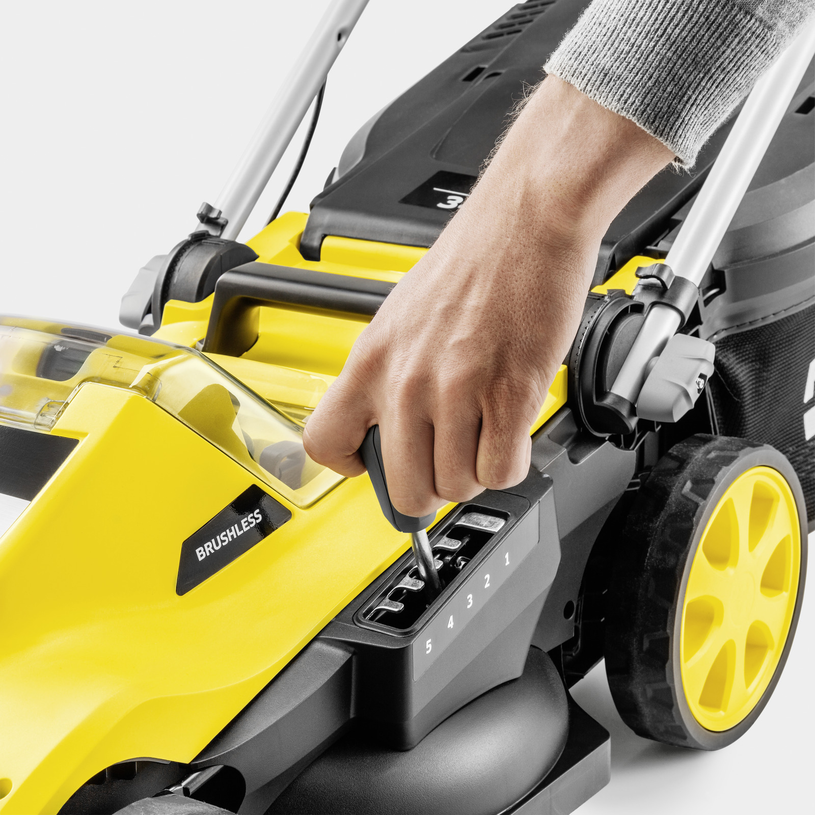 Akumulátorová kosačka Karcher LMO 3-18 (1.445-411.0)