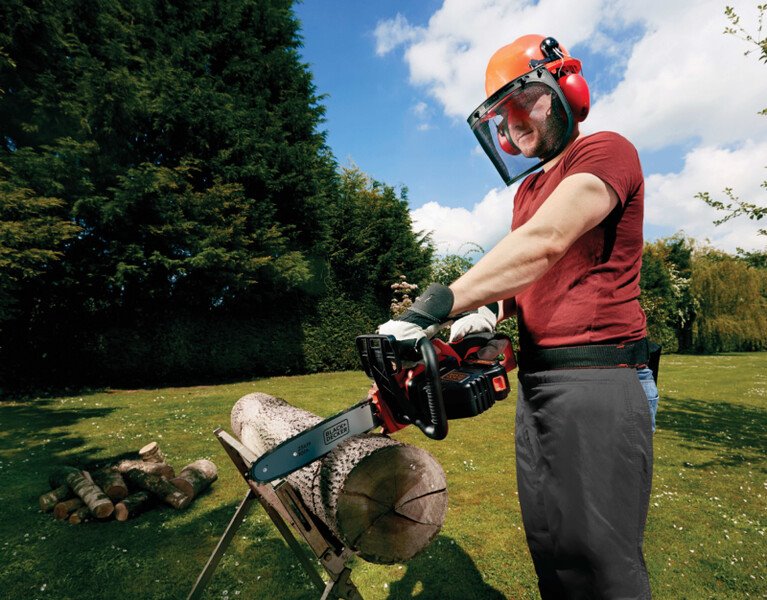 Akumulátorová reťazová píla Black&Decker GKC1825L20