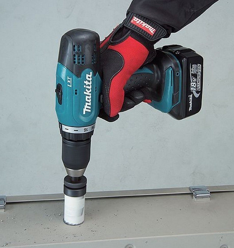 Akumulátorová vŕtačka Makita DDF453SYE Li-ion 18V/1,5Ah LXT