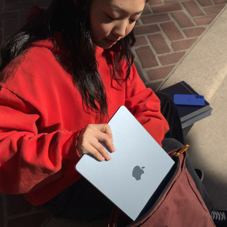 Apple MacBook Air 13,M4 16GB,256GB SSD - Polnoc