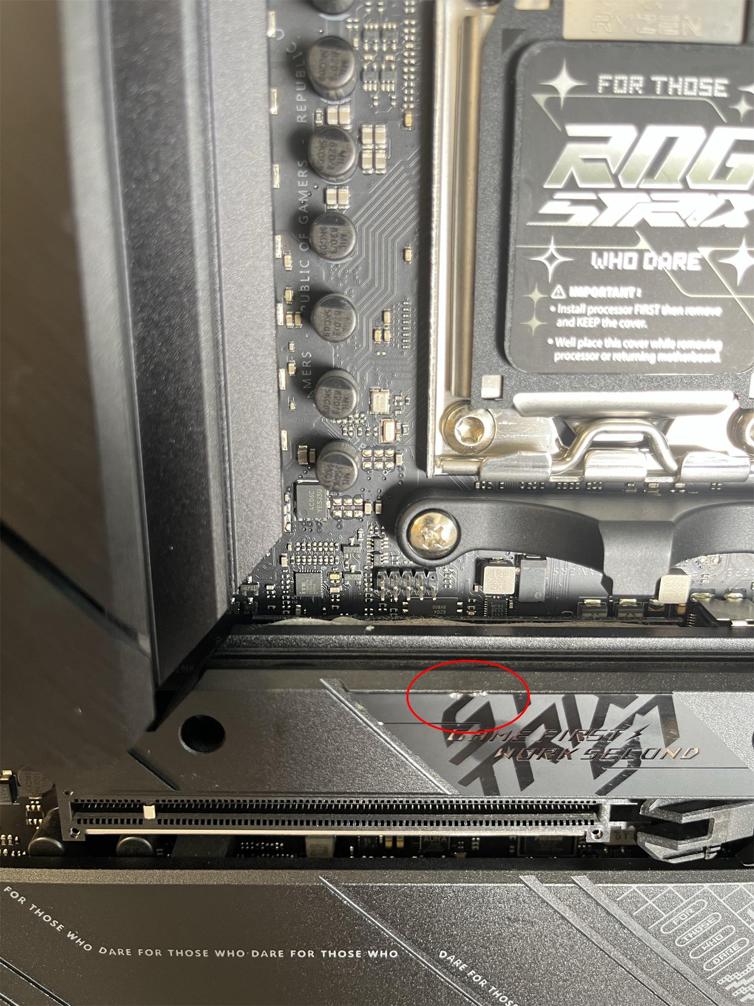 ASUS ROG Strix X670E-F GAMING WiFi