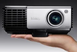 BenQ DLP Projektor CP270C/2000 ANSI/XGA/1000:1