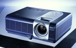 BenQ DLP Projektor PB6200/1700 ANSI Lum/XGA/2000:1
