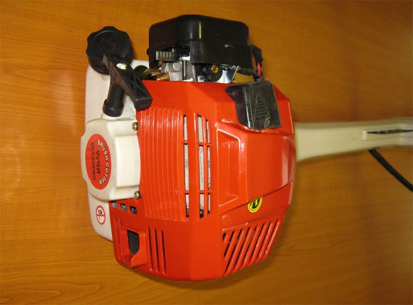 Benzínový krovinorez VeGA BC430PRO