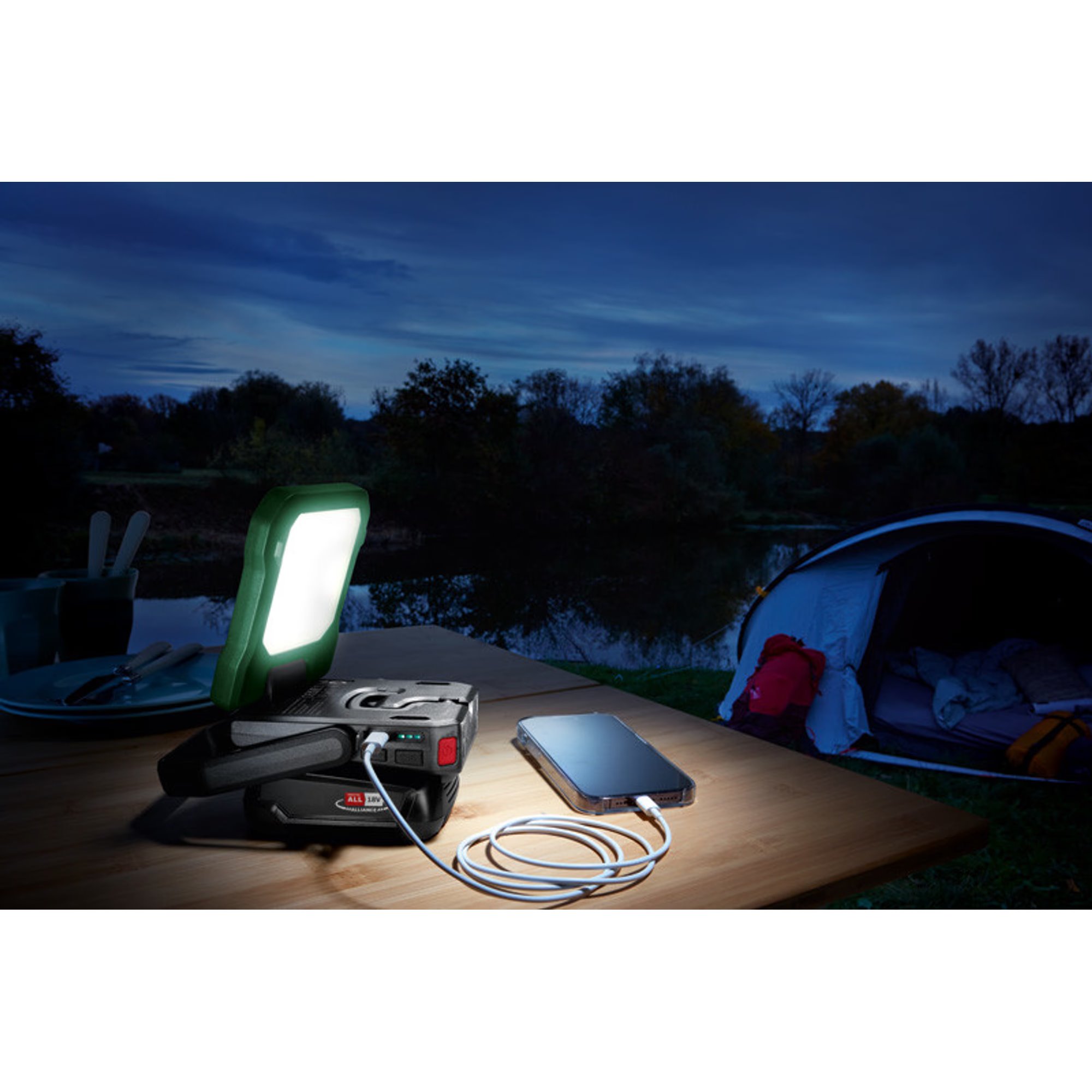 BOSCH EasySpotLight 18V-400 Akumulátorové LED svetlo (0.603.9A1.200)