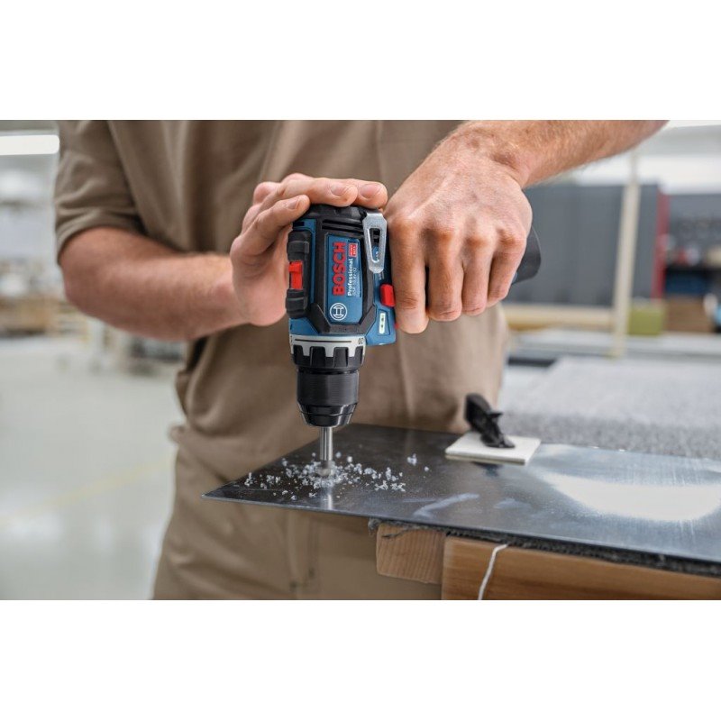 BOSCH PRO GSR 12V-32+2x3,0 Ah+GAL 12V-40 Akumulátorová vŕtačka so skrutkovačom (0.601.9N7.007)