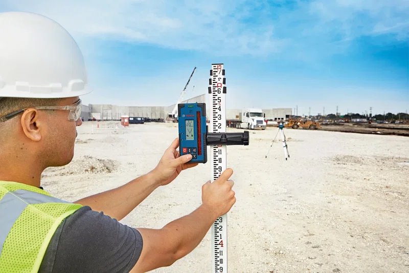 BOSCH PRO LR 60 Přijímač laserového paprsku (0.601.069.P00)
