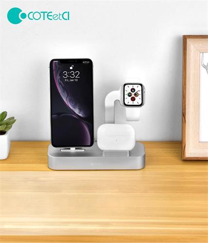 COTEetCI Base29 Nabíjacia stanica 3v1 pre Apple iPhone, hodinky Watch a AirPods/Pro strieborná