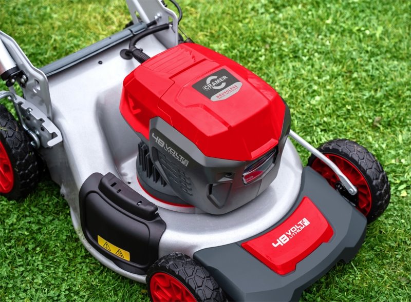 CRAMER 48LM51SPK4 + KIT akumulátorová sekačka s pojezdem vč. baterie a nabíječky