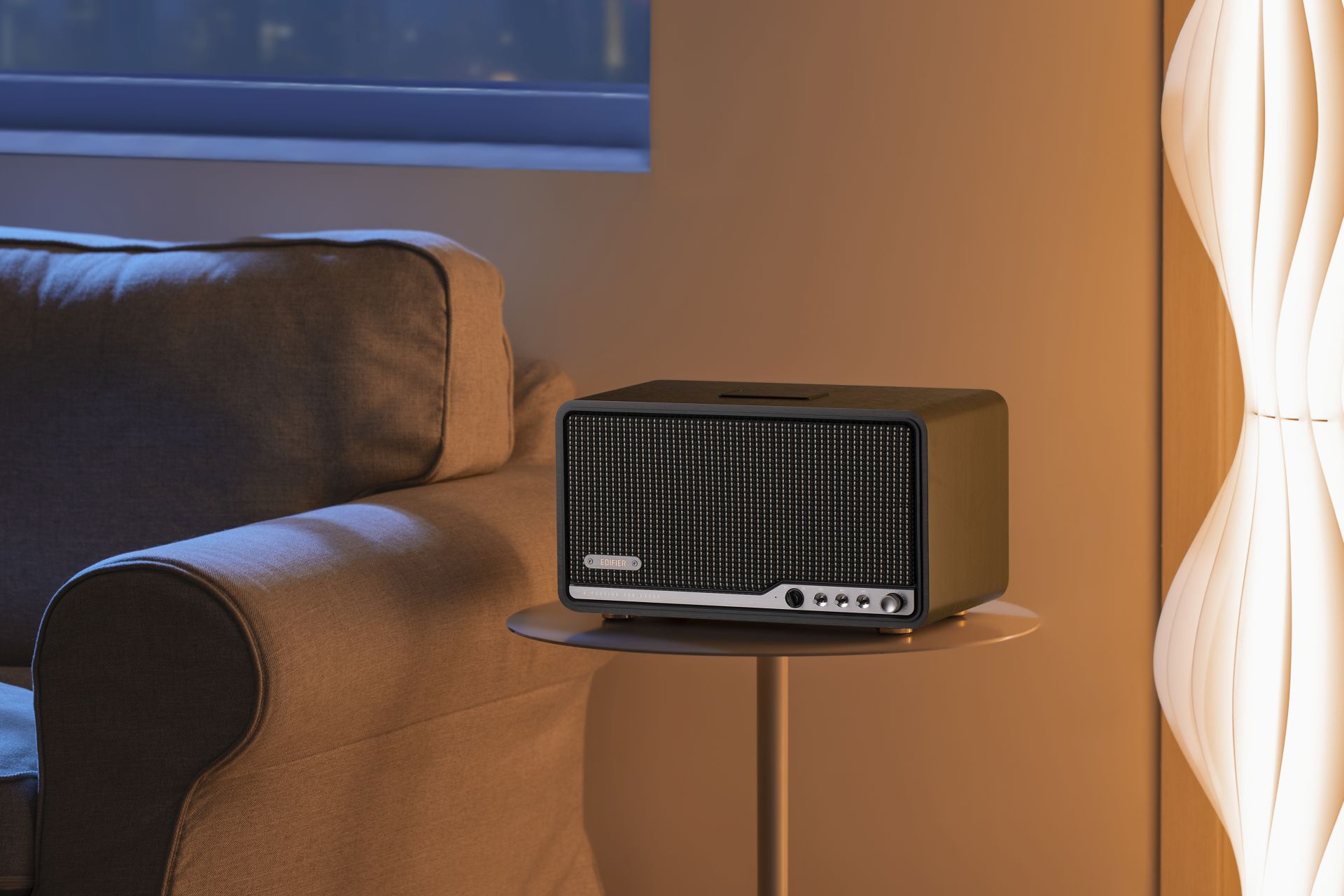 EDIFIER S300 stolní bezdrátový reproduktor ořechově hnědý