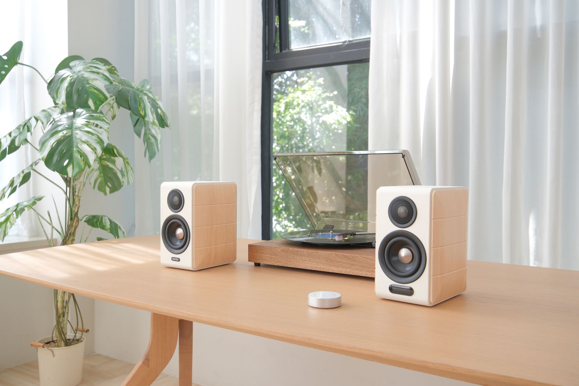 EDIFIER S880DB MKII 2.0 aktivní reproduktory bílé