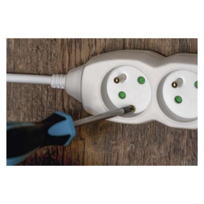 EMOS Prodlužovací kabel 3 m / 6 zásuvek / bílý / PVC / 1,5 mm2