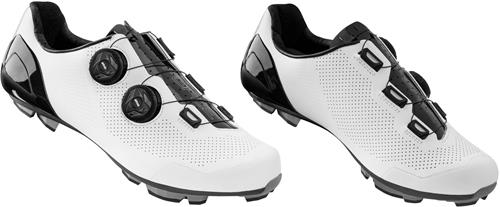 FORCE tretry MTB WARRIOR CARBON, bílé vel.44