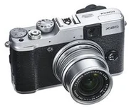 FUJIFILM FinePix X20 stříbrný