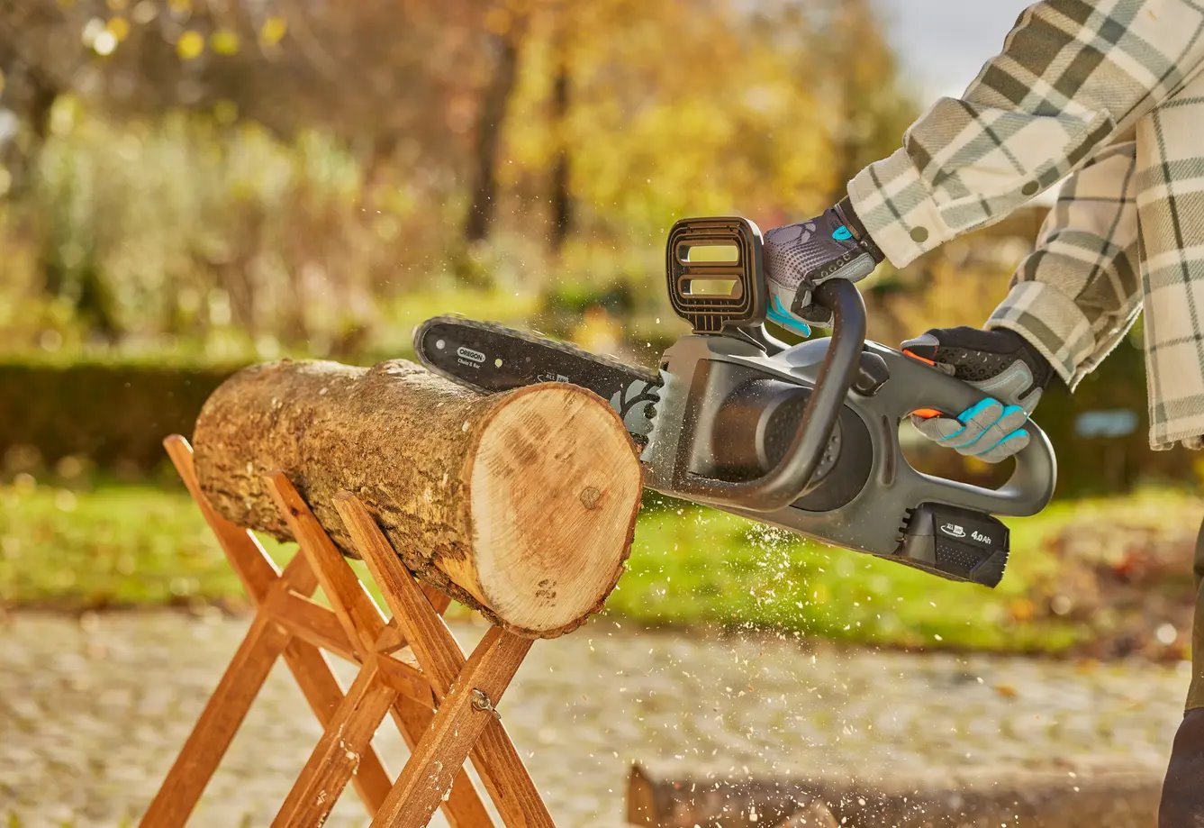 Gardena 14790-55 Akumulátorová řetězová pila PowerSaw 250/18V P4A - bez akumulátoru