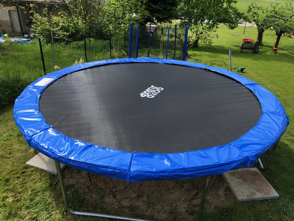 GoodJump 4UPVC Trampolína 400 cm s ochrannou sítí + žebřík