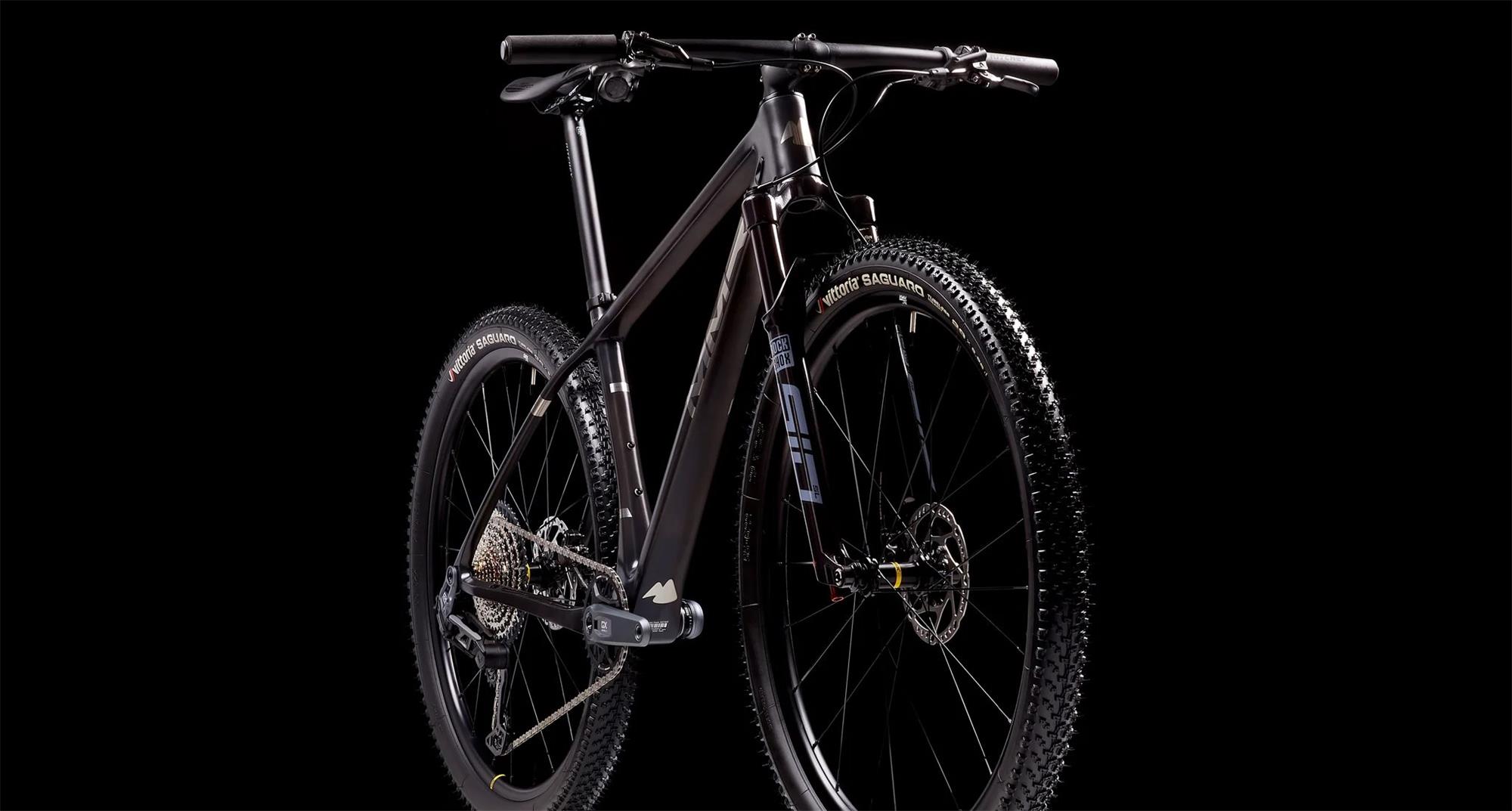 Horský bicykel MMR RAKISH 00 - Carbon N Chrome - veľkosť L / 2024