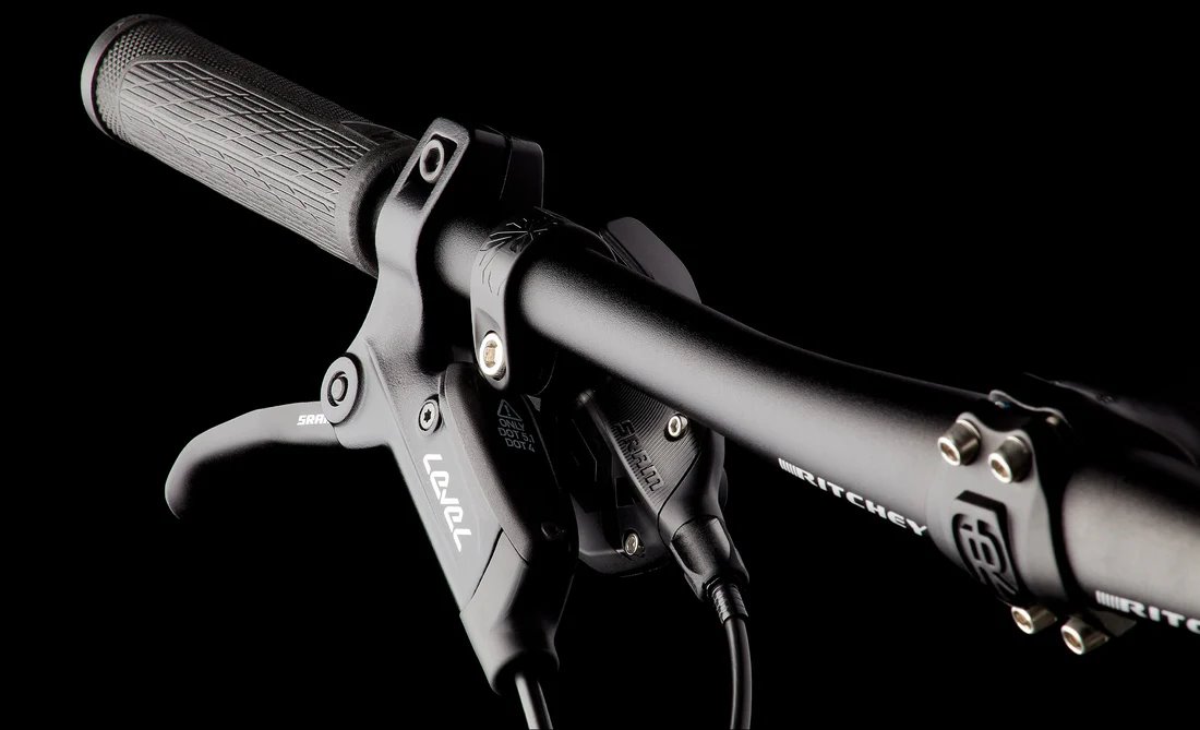 Horský bicykel MMR RAKISH 30 - Light Grey N Black - veľkosť L 25/2026