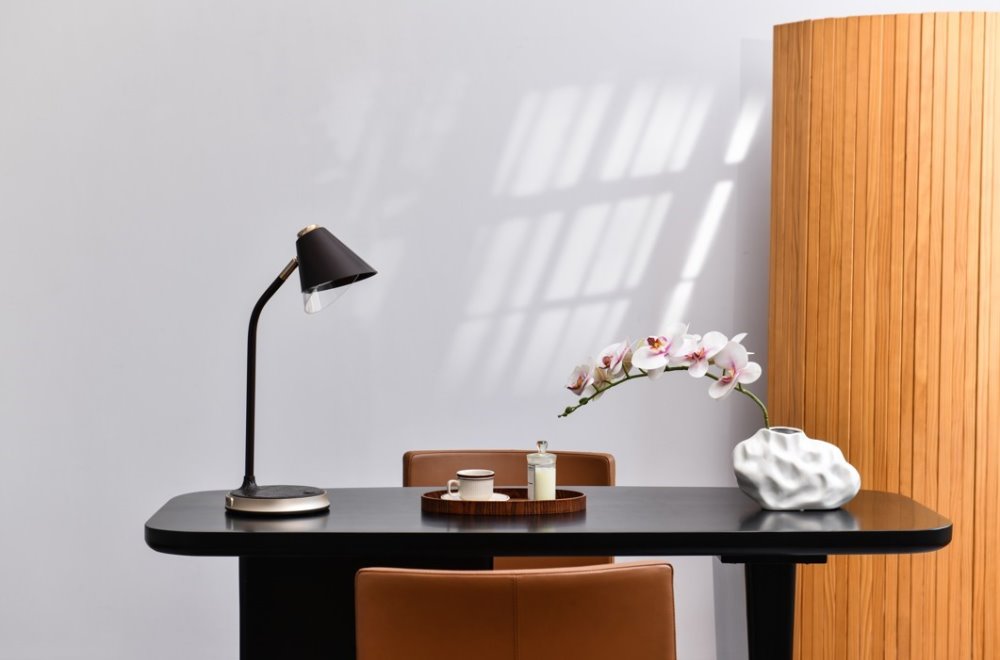 IMMAX LED stolová lampa FINCH hnedá + zlaté prvky