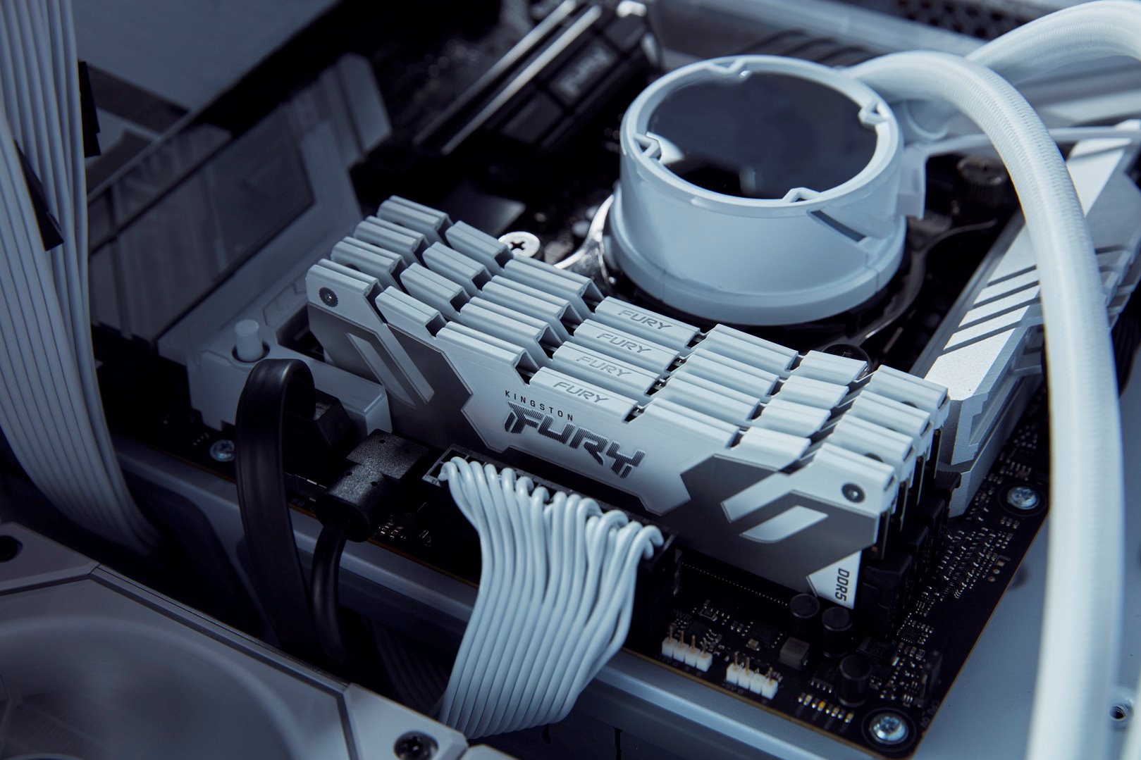 Kingston Fury Renegade White CUDIMM DDR5 24GB 8400MHz CL40 XMP