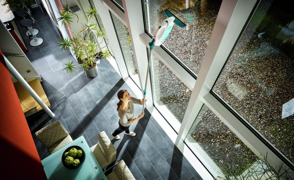 Leifheit 51016 Vysavač na okna Window Cleaner + tyč, mop