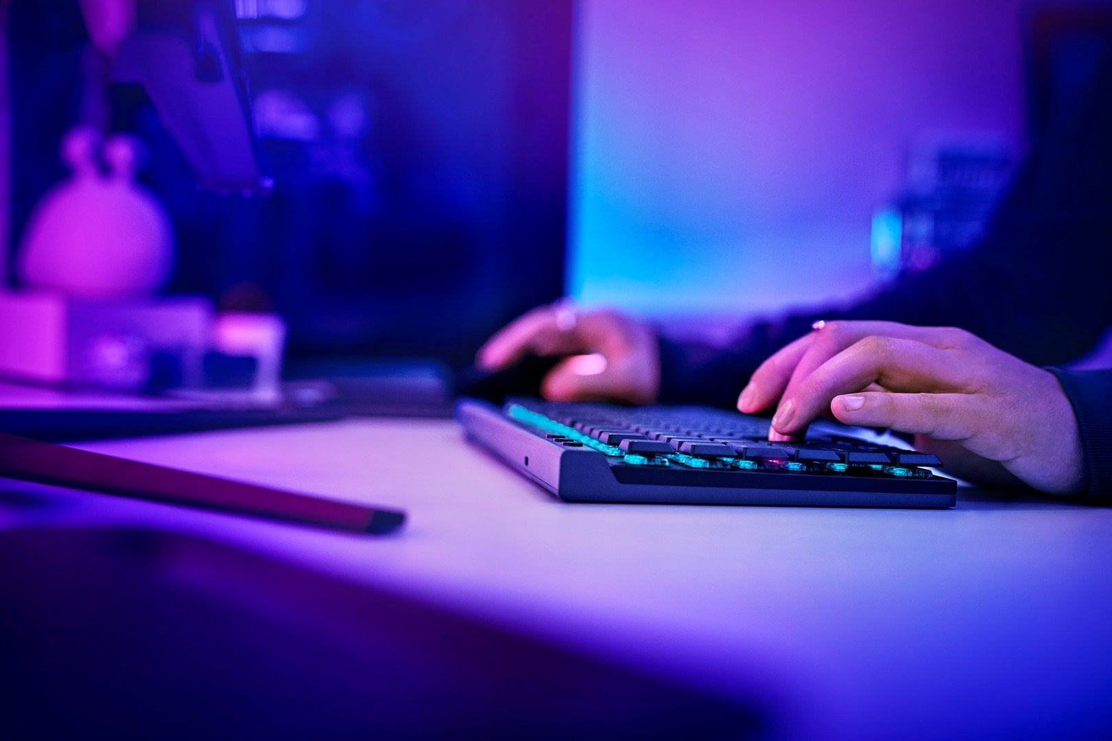 Logitech G515 TKL Lightspeed Tactile Black - CZ/SK
