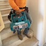 MAKITA AC001GZ Akumulátorový kompresor Li-ion XGT 40 V, bez akumulátora Z