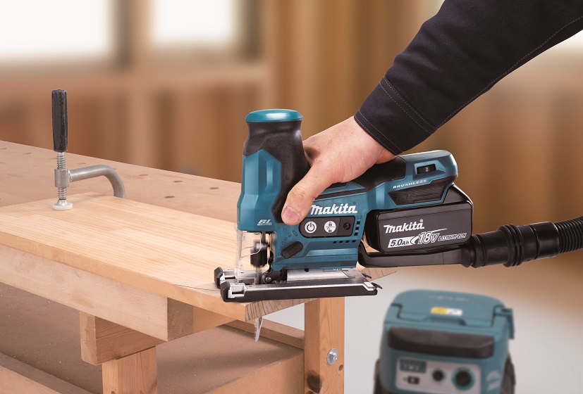 MAKITA Aku bezuhlíková přímočará pila Li-ion LXT 18V,bez aku Z