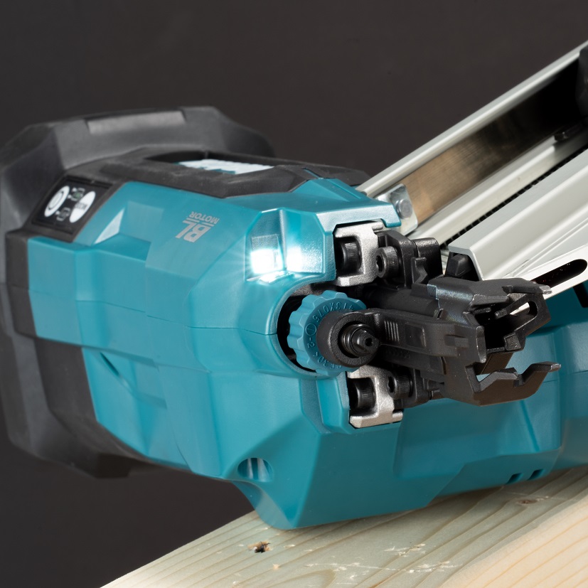MAKITA Aku hřebíkovačka 50-90 mm Li-ion XGT 40V, bez aku Z