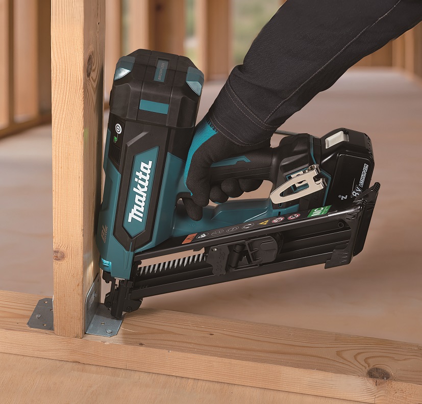 MAKITA Aku hřebíkovačka na kovové spoje Li-ion LXT 18V, bez aku Z