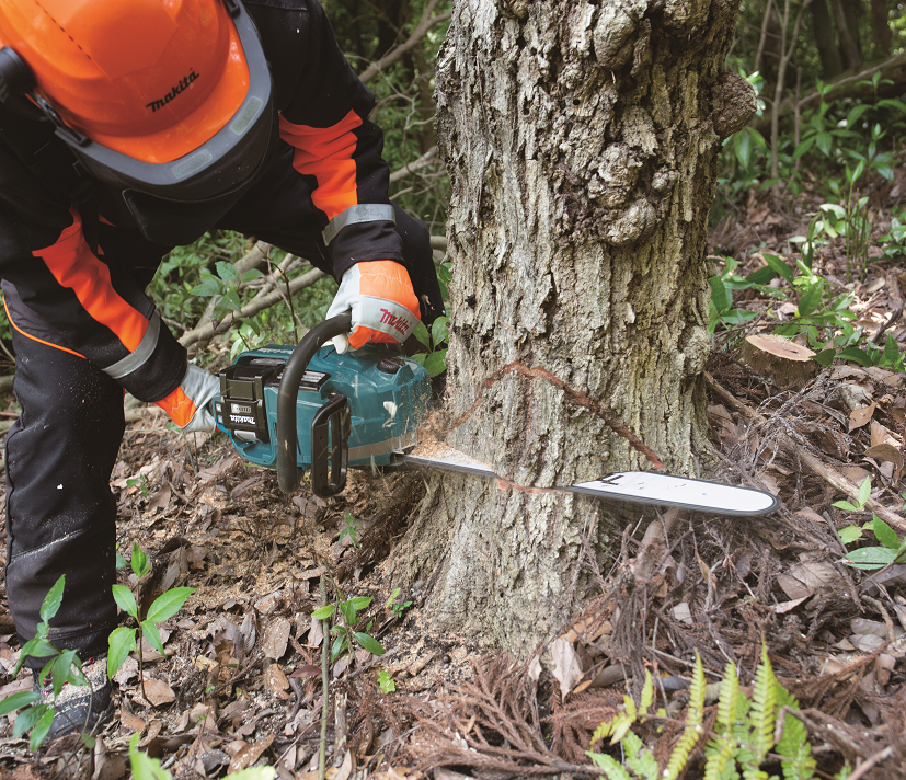 MAKITA Akumulátorová reťazová píla 400 mm Li-ion XGT 40V, bez akumulátora (UC030GZ01)