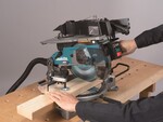 MAKITA Akumulátorová stolová a pokosová píla AWS 260 mm Li-ion XGT 40V bez batérie Z