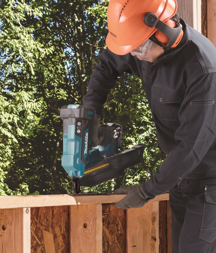 Makita DBN901ZK Akumulátorová klincovačka 50-90 mm Li-ion LXT 18V, bez batérie