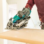 MAKITA HS012GD201 Akumulátorová okružná píla 165 mm Li-ion XGT 40 V/2,5 Ah, Makpac