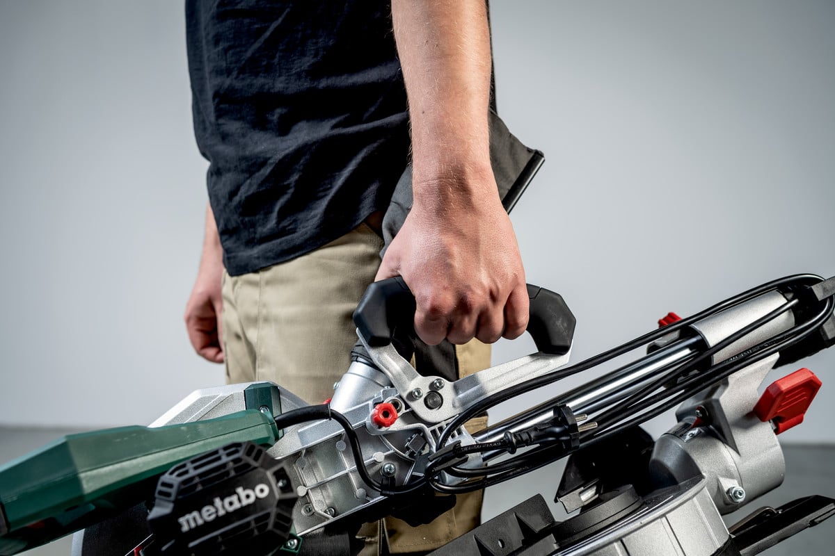 Metabo KGS 216 M (613216000)