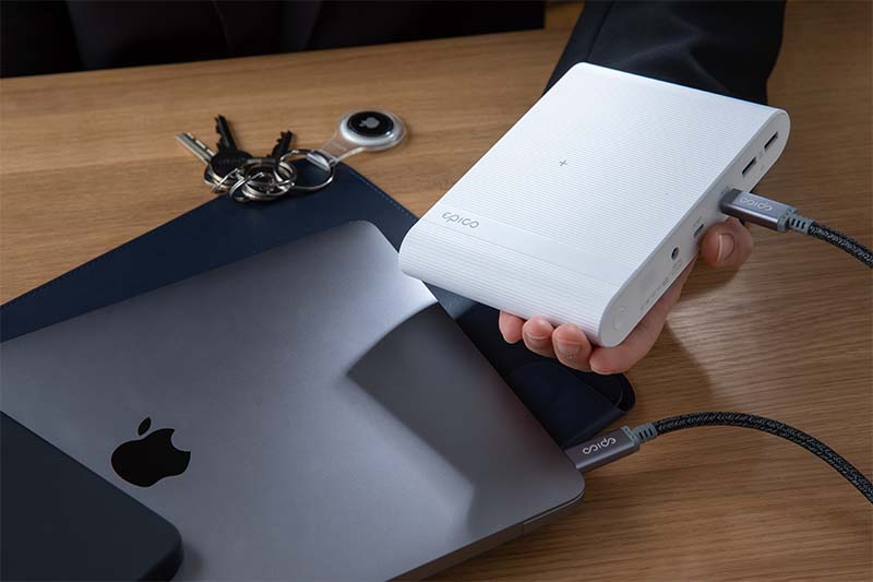Multifunkčná powerbanka Epico 26800 mAh s podporou PD – biela