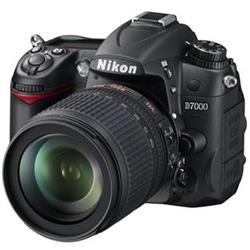 Nikon D7000 + 18-105 VR AF-S DX (VBA290K001)