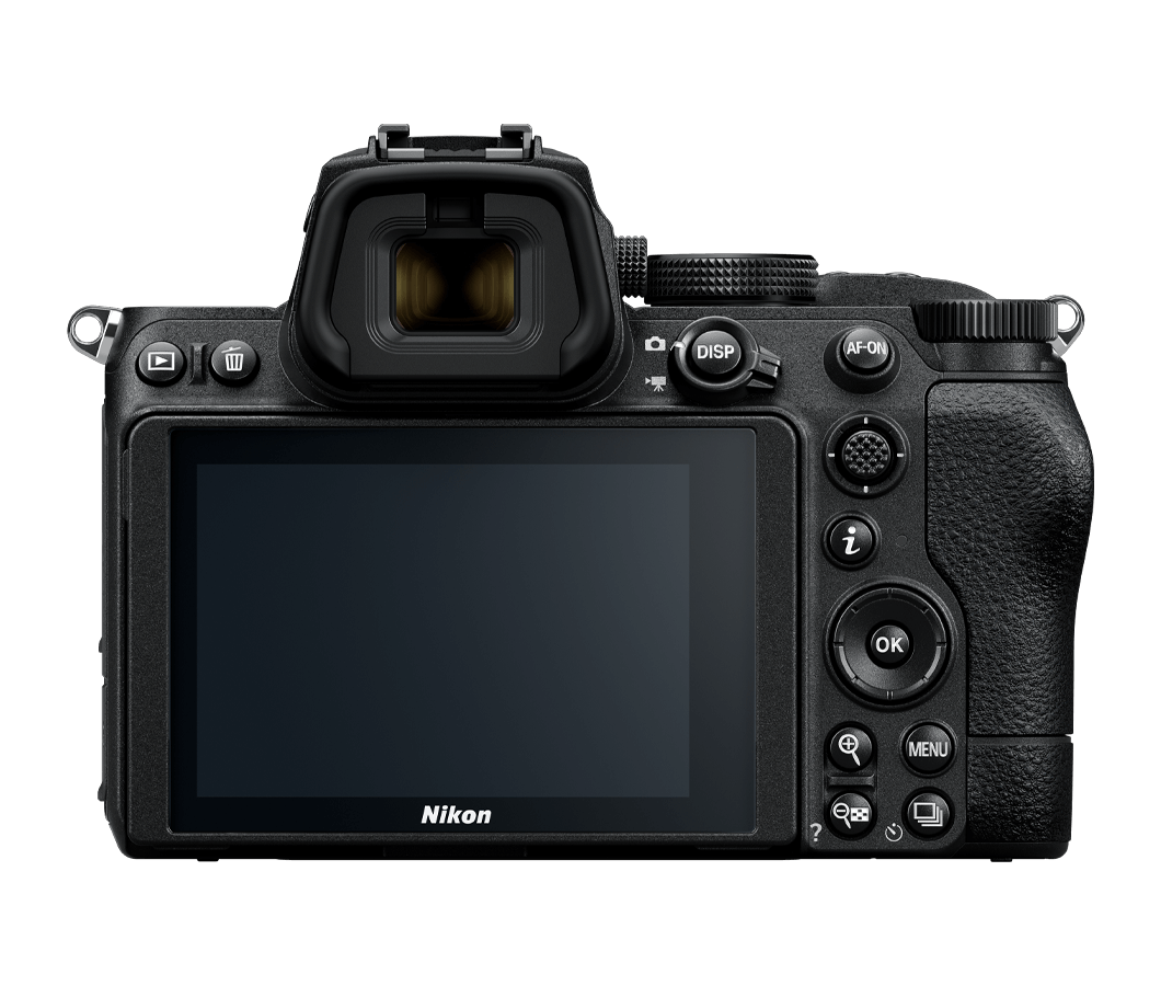 Nikon Z5 + objektiv 24-70 mm f/4 (VOA040K006)