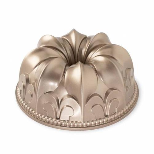 Nordic Ware Forma na bábovku královská lilie 10 cup, karamelová 