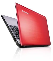 Notebook Lenovo ideapad Z570 15,6"LED Core i3-2330M,4GB,500GB,GF GT520M s 1GB,DVD±RW, WiFi,BT,CAM,DOS,červený