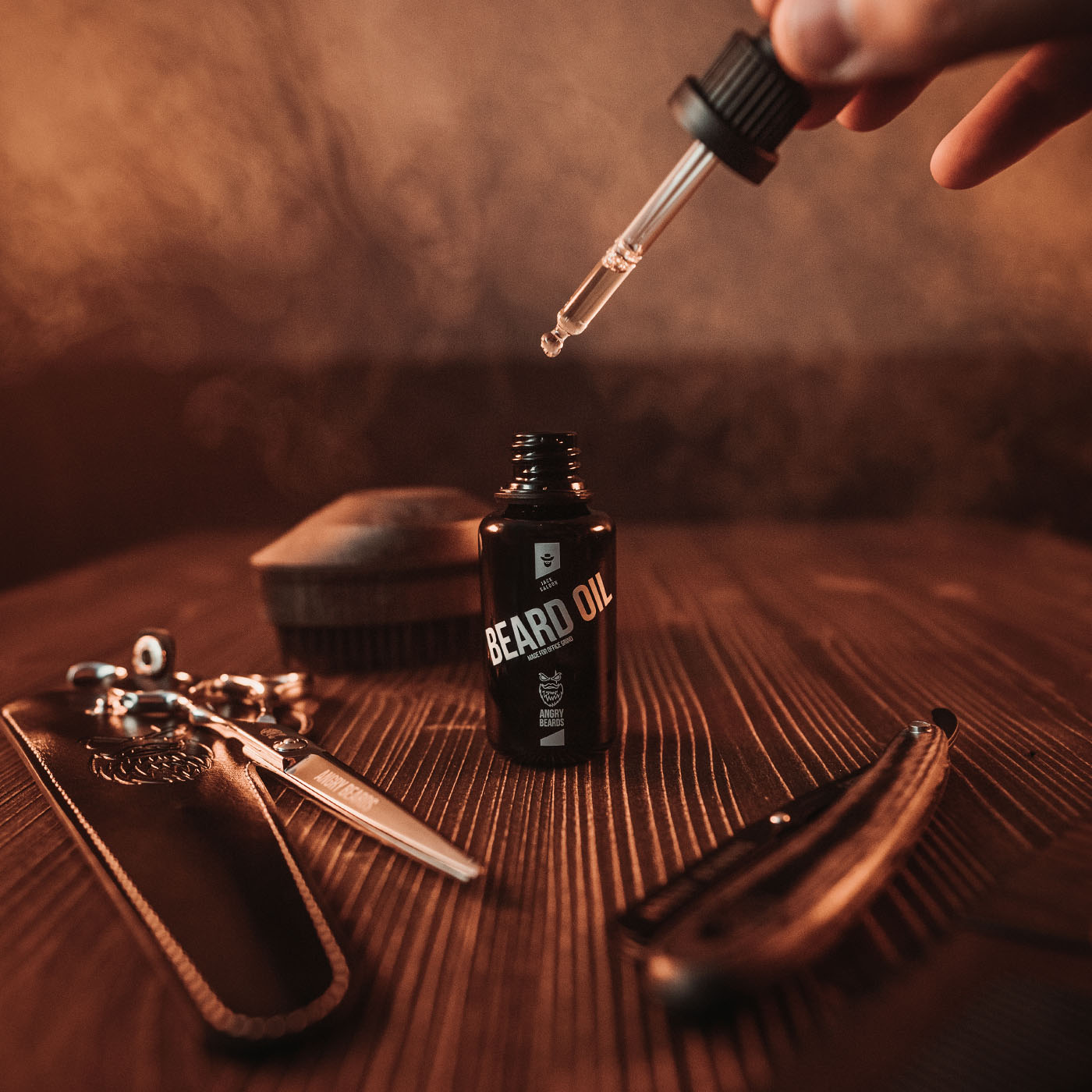 Olej na fúzy Angry Beards Jack Saloon 30 ml