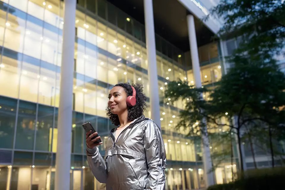PHILIPS TAH4205RD Bezdrôtové slúchadlá do uší