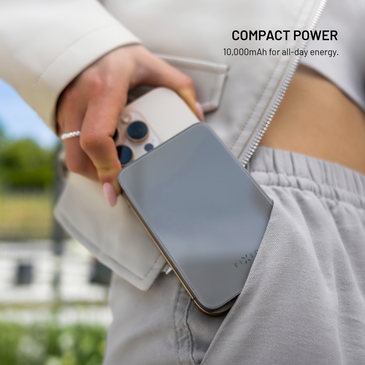 Powerbank FIXED MagZen 10 Crystal s Qi2 a MagSafe, 10 000 mAh, titánová