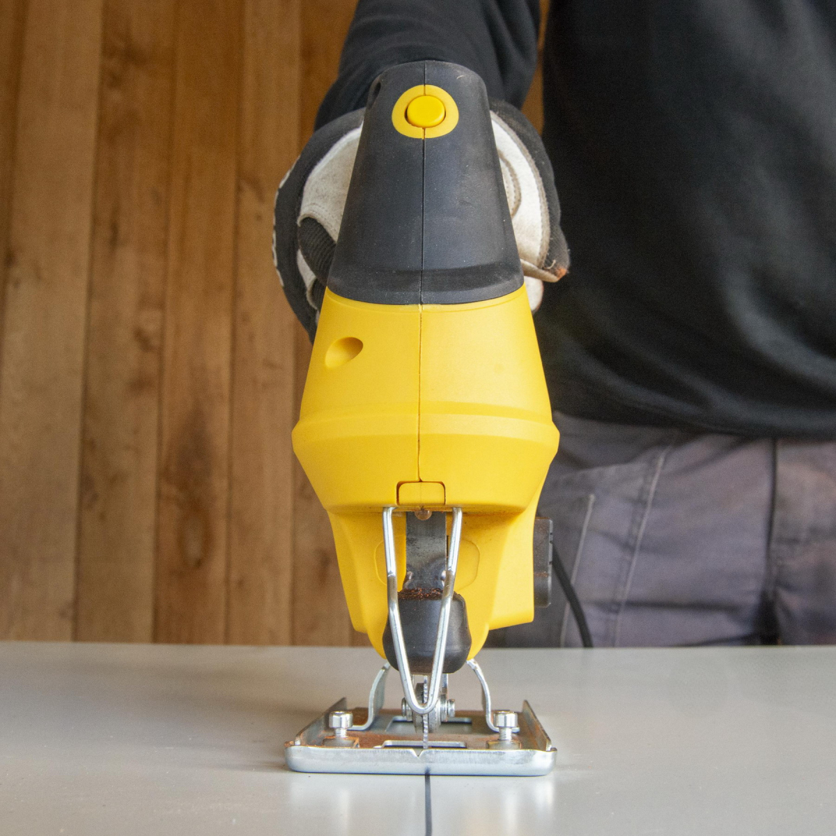 Powerplus POWX0302 - Přímočará pila 600 W 1 acc.