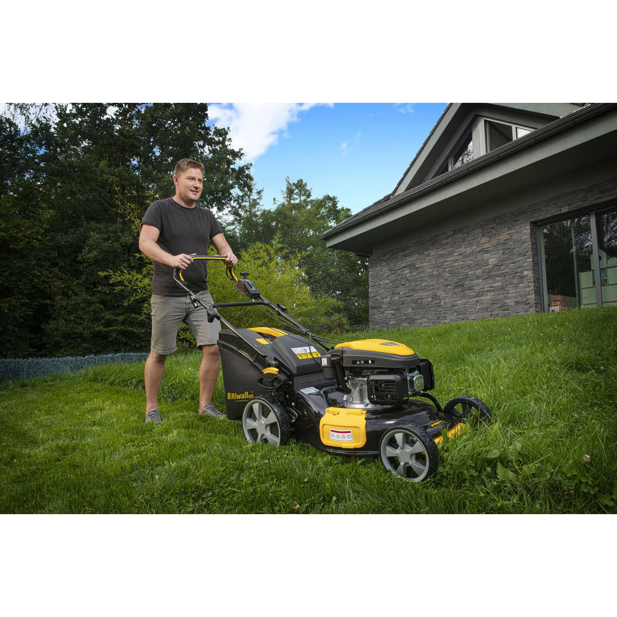 Riwall PRO Benzínová rotačná kosačka s pohonom 5155 V PRO