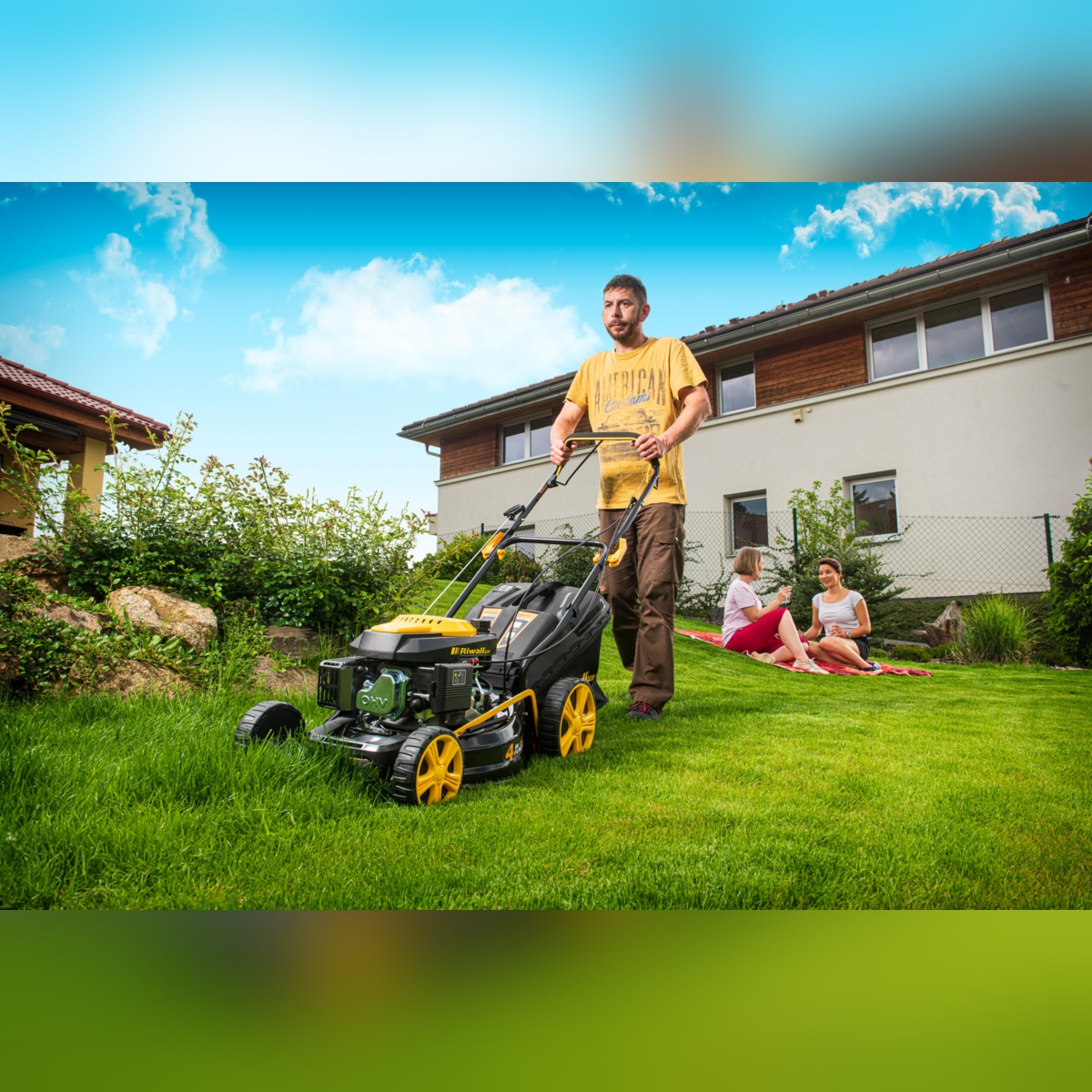 Riwall PRO Benzínová rotačná kosačka s pohonom RPM 4735
