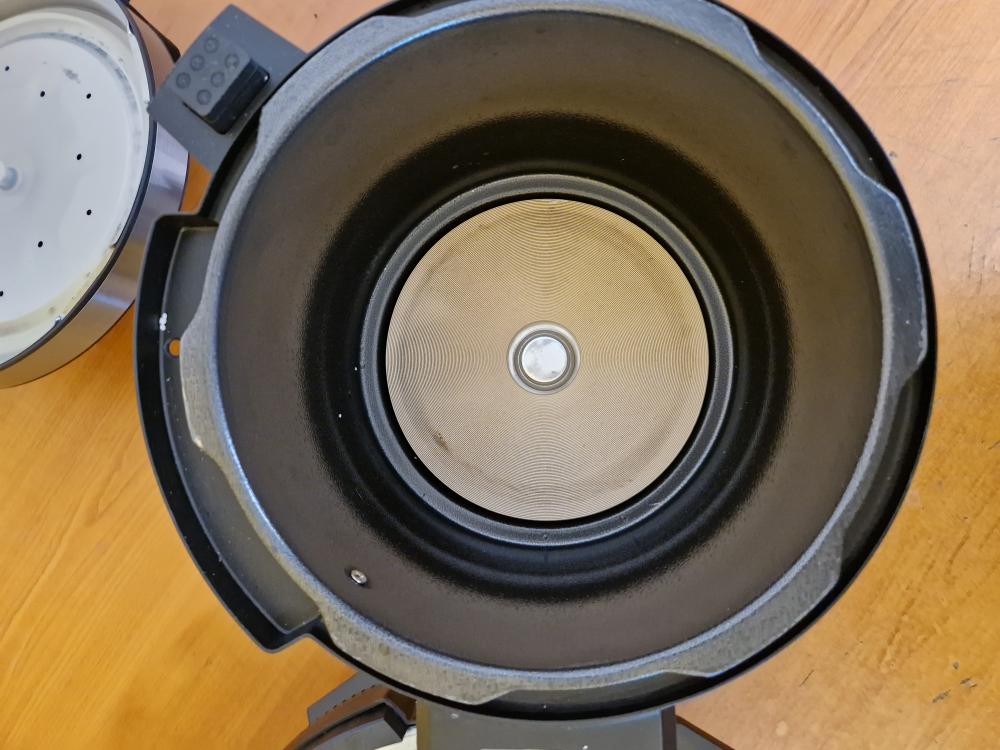 Salente Ario II, multifunkční hrnec s horkovzdušnou troubou