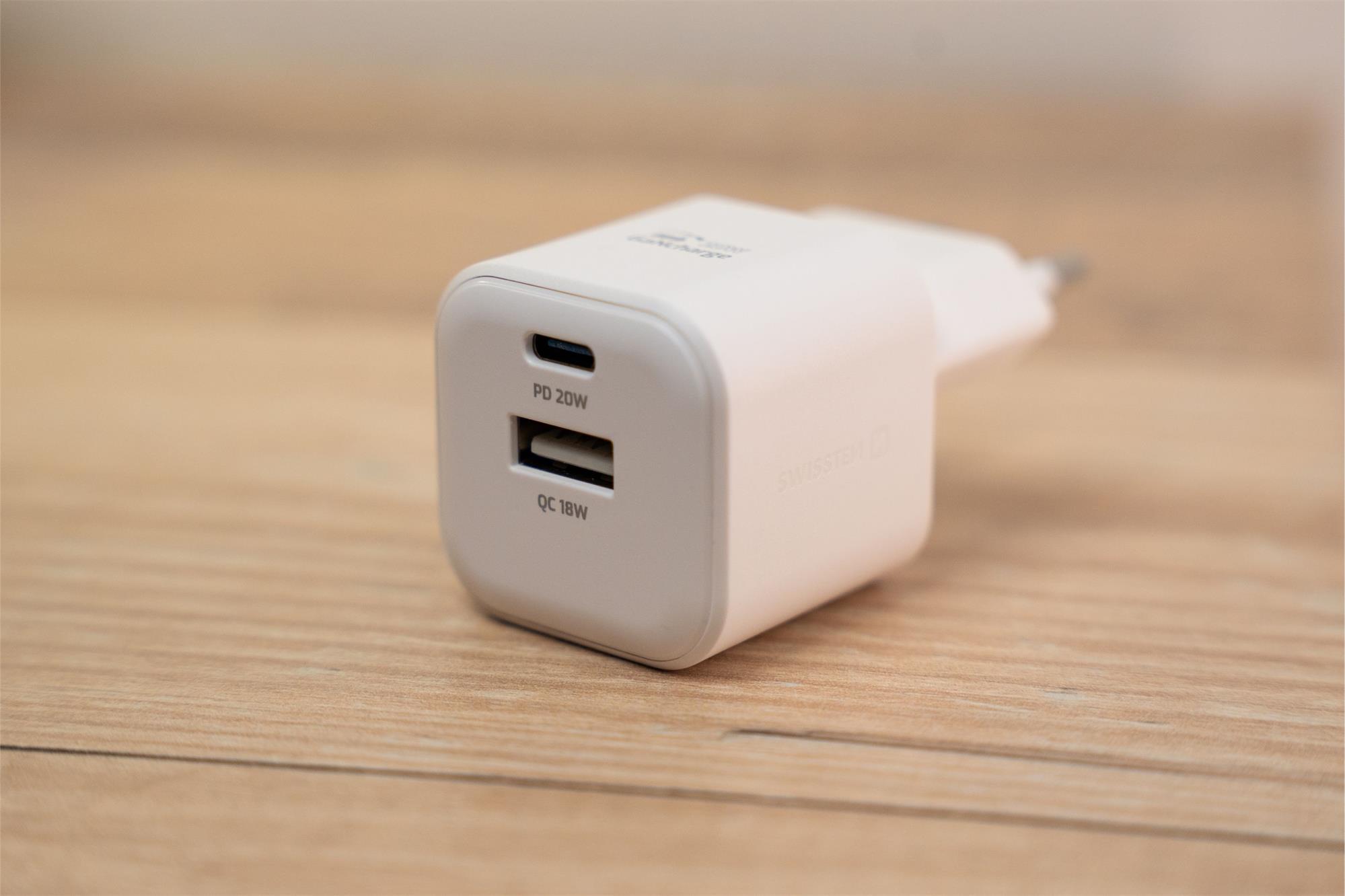 SWISSTEN SÍŤOVÝ ADAPTÉR GaN 1x USB-C 20W PD A 1x USB-A 18W QC BÍLÝ