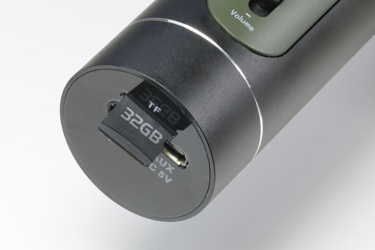 Technaxx BT-X35 PRE Bluetooth karaoke mikrofón, čierna 4686